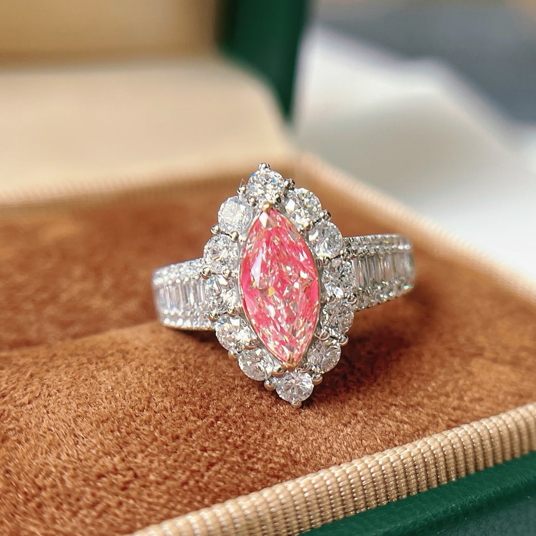 14k Gold 2.35 Ctw Natural Pink Diamond & Diamond Ring: Ref:231128255 // gold content:14k gold // ring size:7. 25us // // main gemstone:pink diamond // shape:marquise // carat weight:1. 00ct // color:pink // treatment:natural // // adjacent gemstone 2