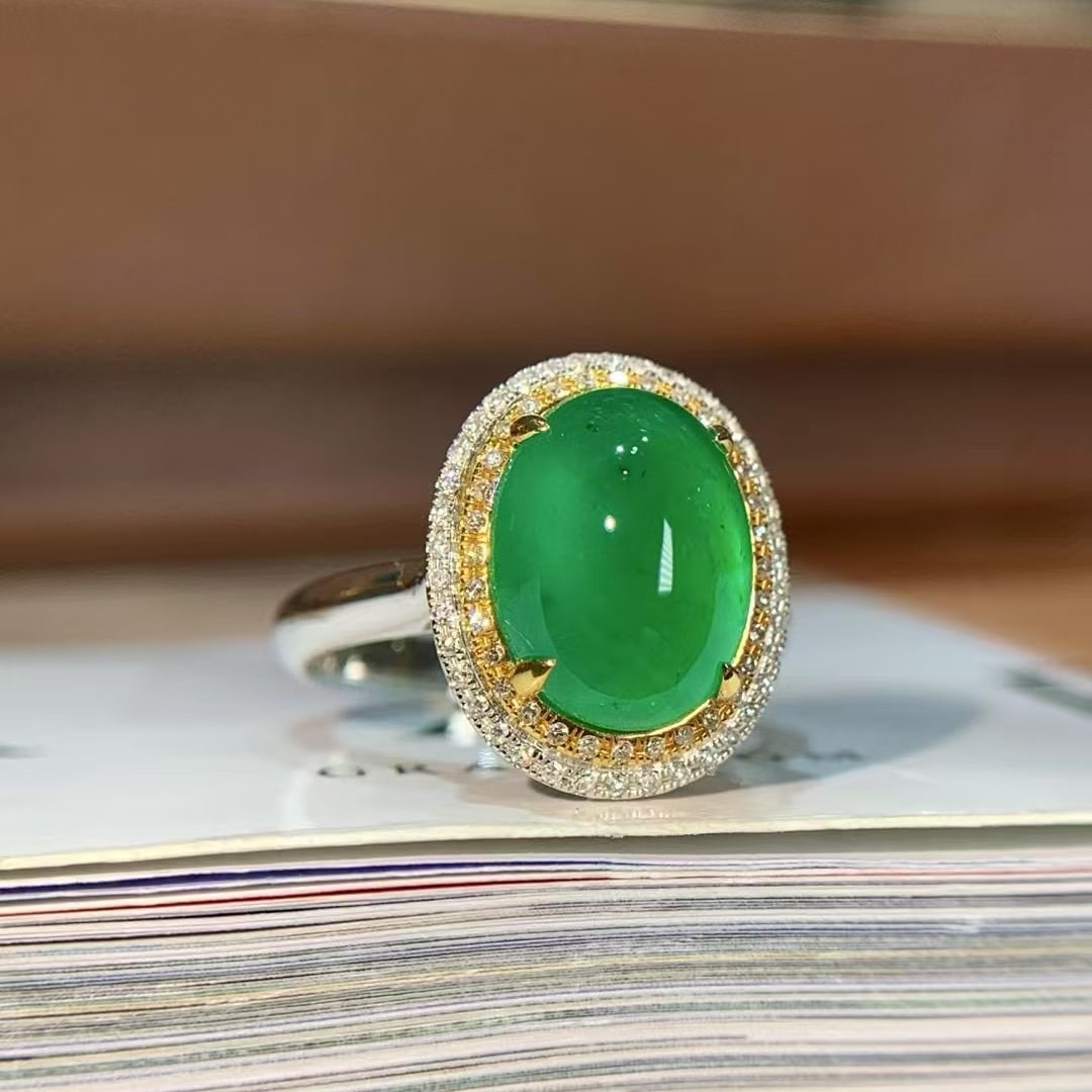 14k Gold 4.40 Ctw Natural Emerald & Diamond Ring: Ref:231128277 // gold content:14k gold // ring size:7. 25us // // main gemstone:emerald // shape:oval // carat weight:4. 19ct // color:green // treatment:natural // // adjacent gemstone 2 :