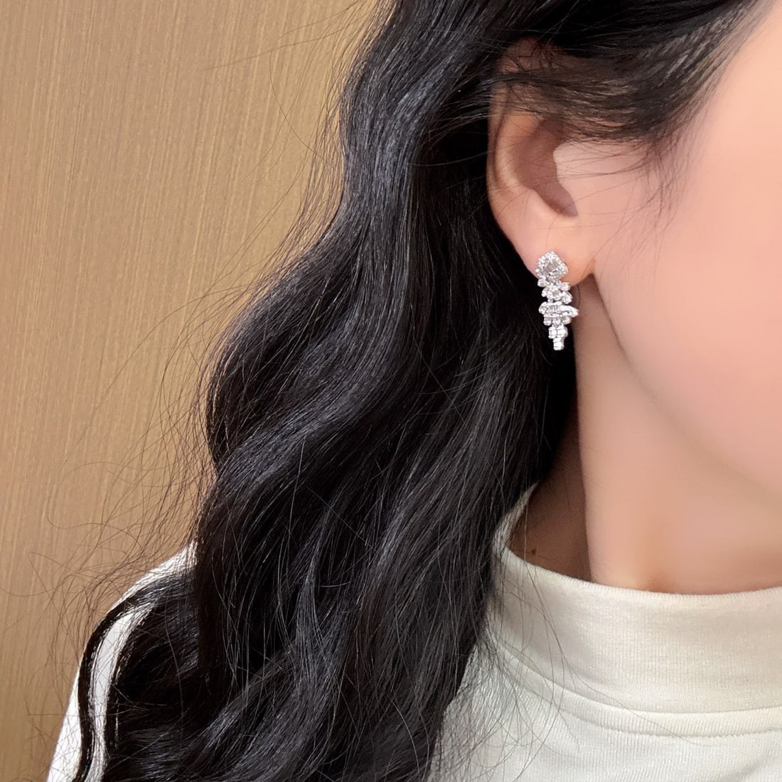 14k Gold 1.1 Ct Natural H Diamond Earrings - 5