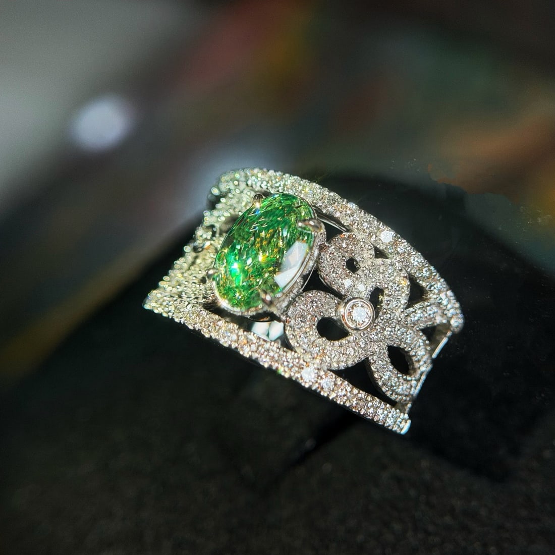 14k Gold 1.42 Ctw Natural Green Diamond & Diamond Ring - 2