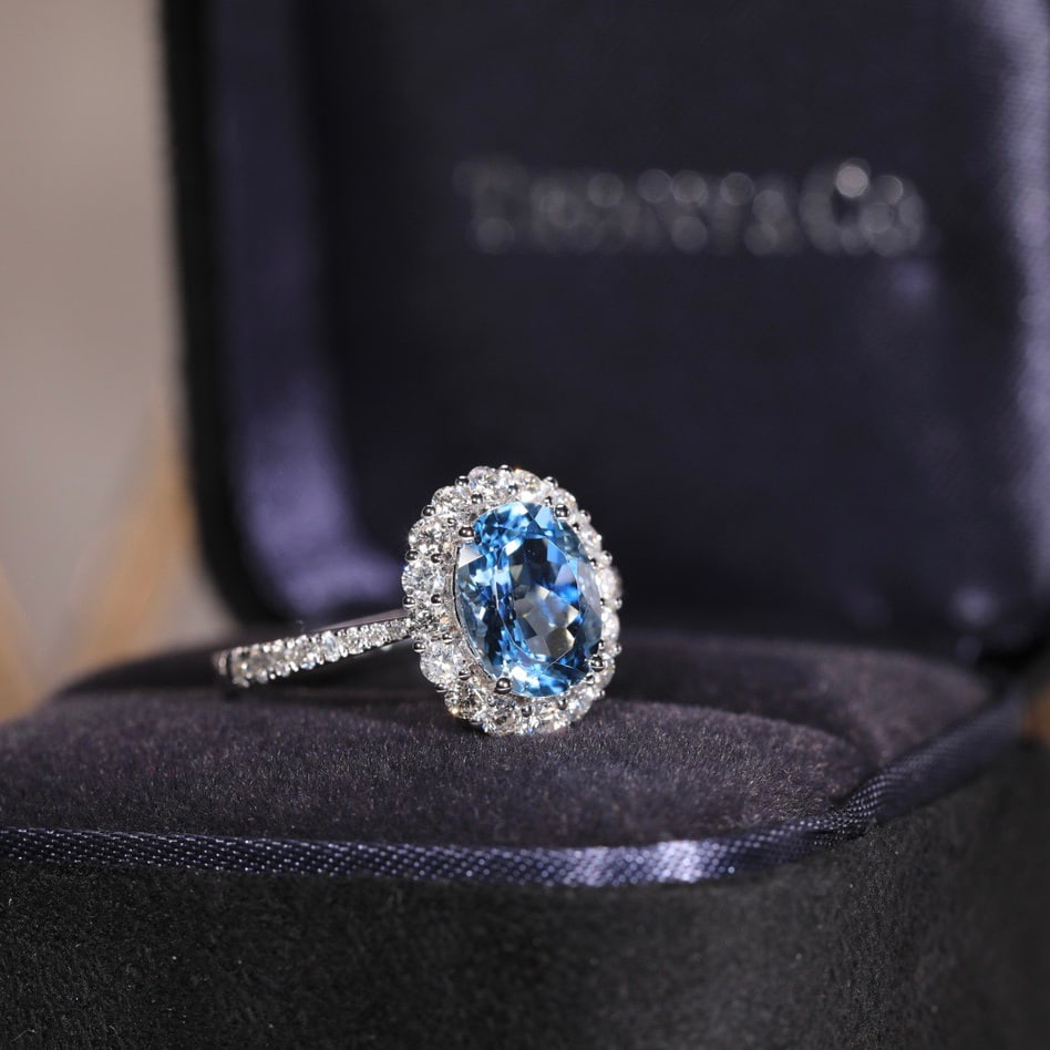 14k Gold 3.23 Ctw Natural Aquamarine & Diamond Ring - 2