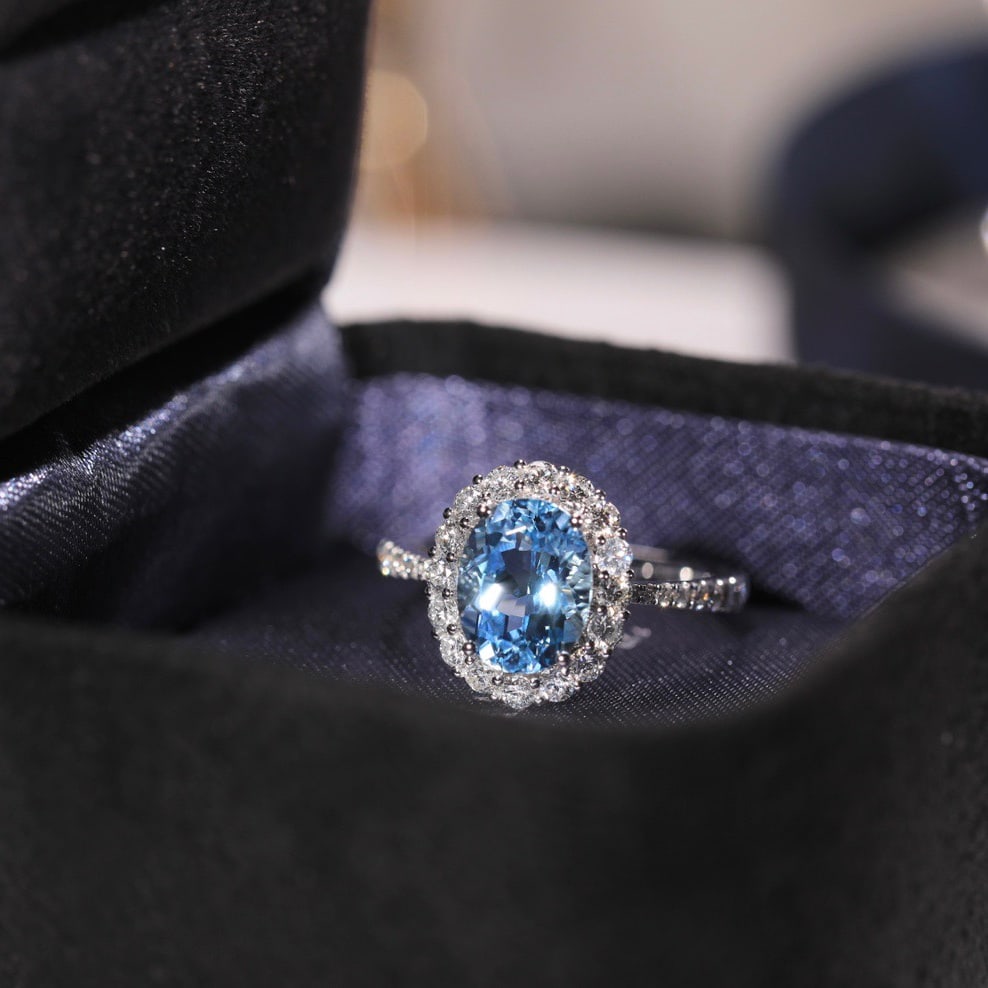 14k Gold 3.23 Ctw Natural Aquamarine & Diamond Ring - 8