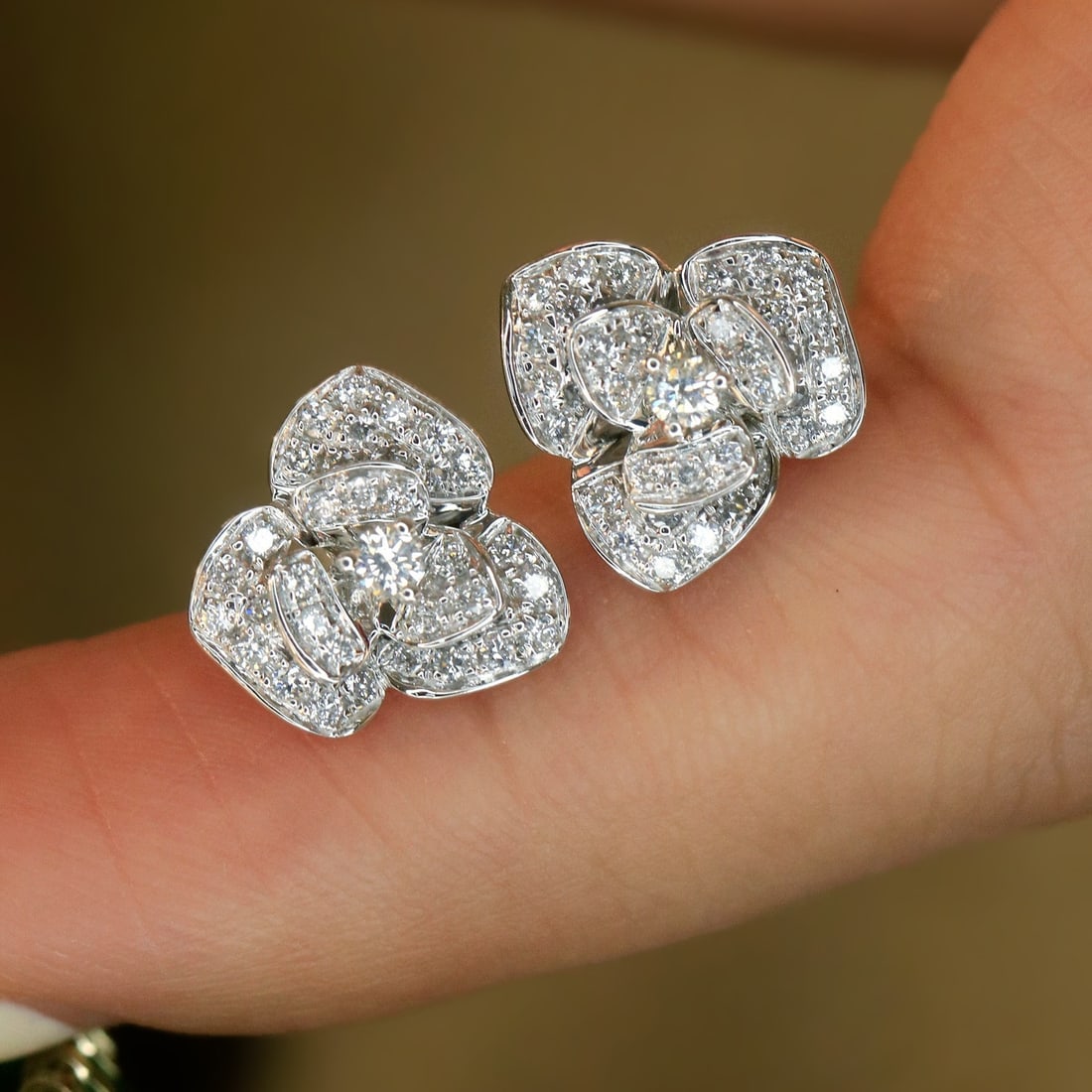 14k Gold 0.48 Ct Natural H Diamond & Flowers Earrings - 9