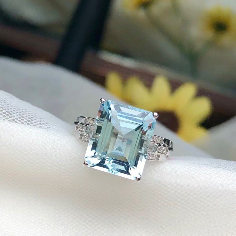 14k Gold 5.00 Ct Natural Aquamarine & Diamond Ring - 2