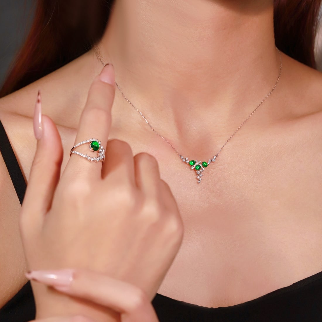 14k Gold 1.83 Ctw Vivid Green Natural Emerald & Diamond Jewelry Set - 2