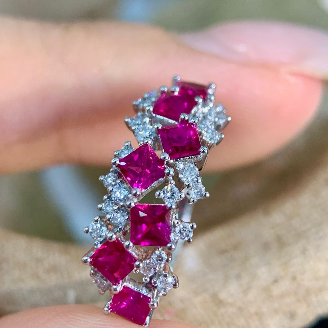 14k Gold 1.56 Ctw Natural Ruby & Diamond Ring - 4