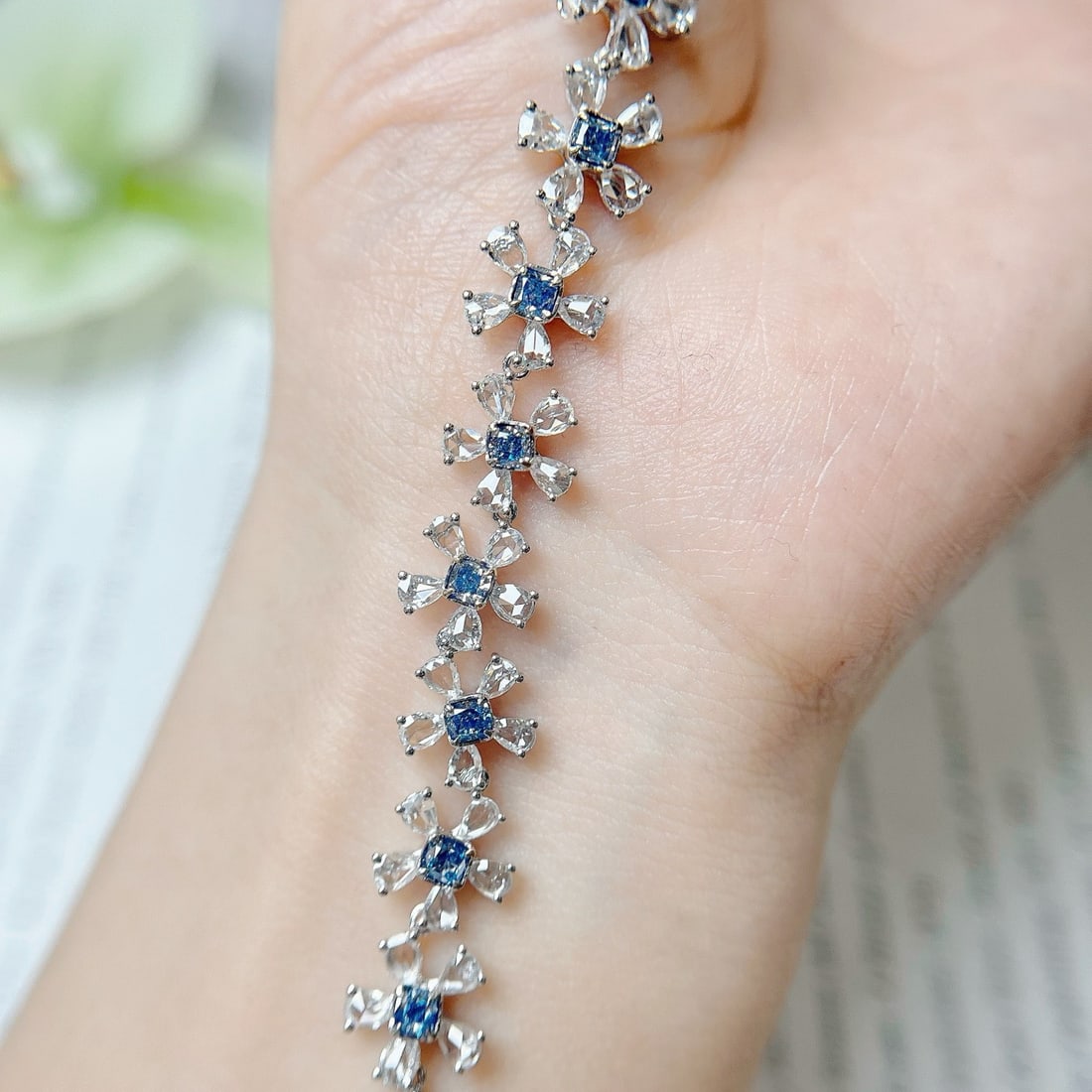 14k Gold 6.83 Ctw Natural Blue Diamond & Diamond Bracelet: Ref:231128370 // gold content:14k gold // main gemstone:blue diamond // shape:cushion // carat weight:2. 41ct // color:blue // treatment:natural // // adjacent gemstone 2 : diamond // shape:pear //