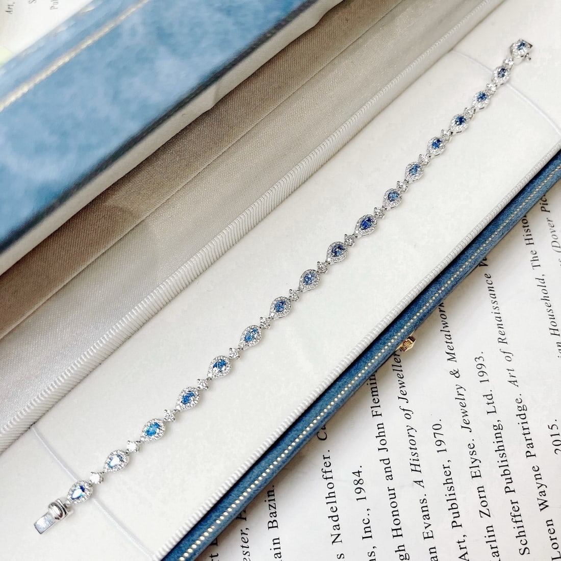 14k Gold 2.58 Ctw Natural Blue Diamond & Diamond Bracelet - 4