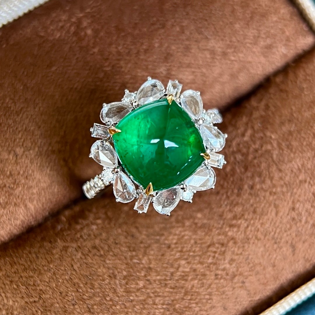 14k Gold 5.45 Ctw Vivid Green Natural Emerald & Diamond Ring - 6