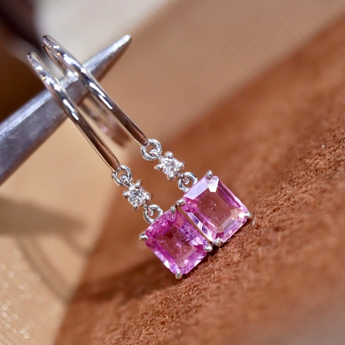 14k Gold 0.88 Ctw Natural Sapphire & Diamond Earrings - 4