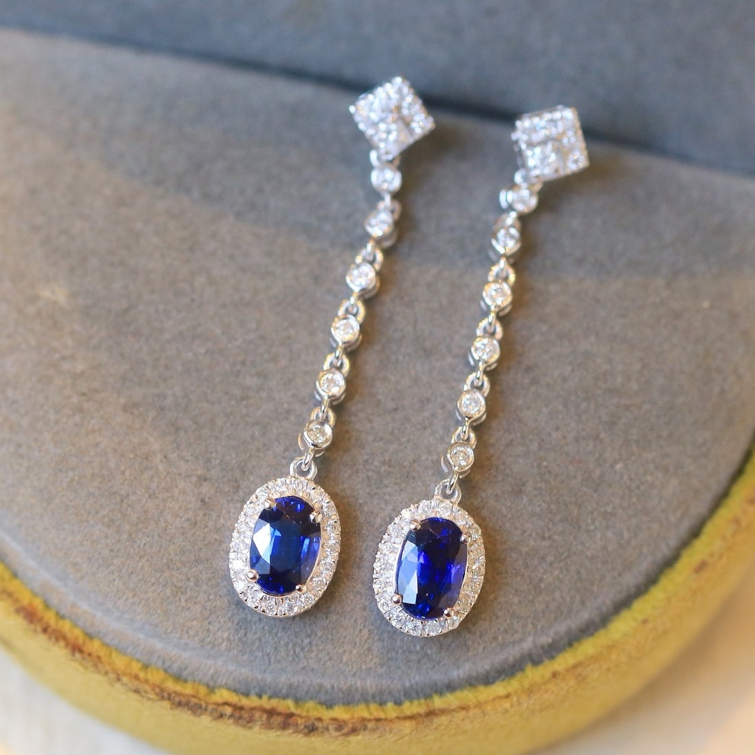 14k Gold 1.44 Ctw Vivid Blue Natural Sapphire & Diamond Earrings - 4