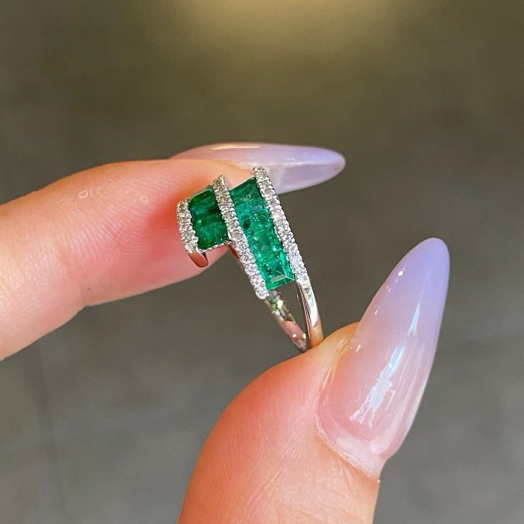 14k Gold 1 Ct Natural Emerald & Diamond Ring - 2