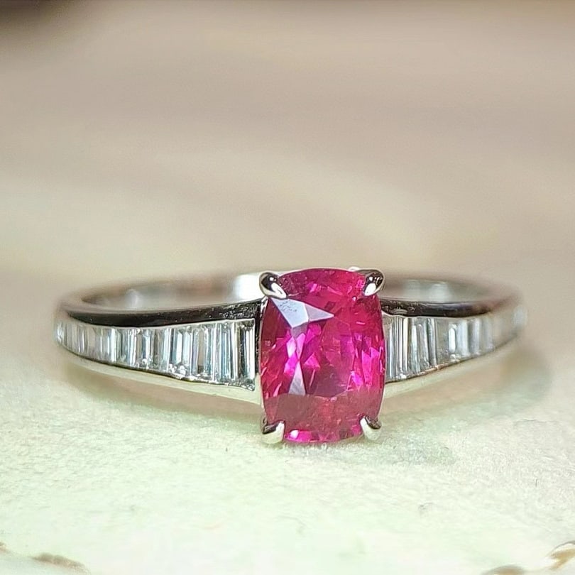 14k Gold 1.43 Ctw Natural Sapphire & Diamond Ring: Ref:230941053 // gold content:14k gold // ring size:7. 25us // // main gemstone:sapphire // shape:cushion // carat weight:1. 04ct // color:pink // treatment:natural // // adjacent gemstone 2 :