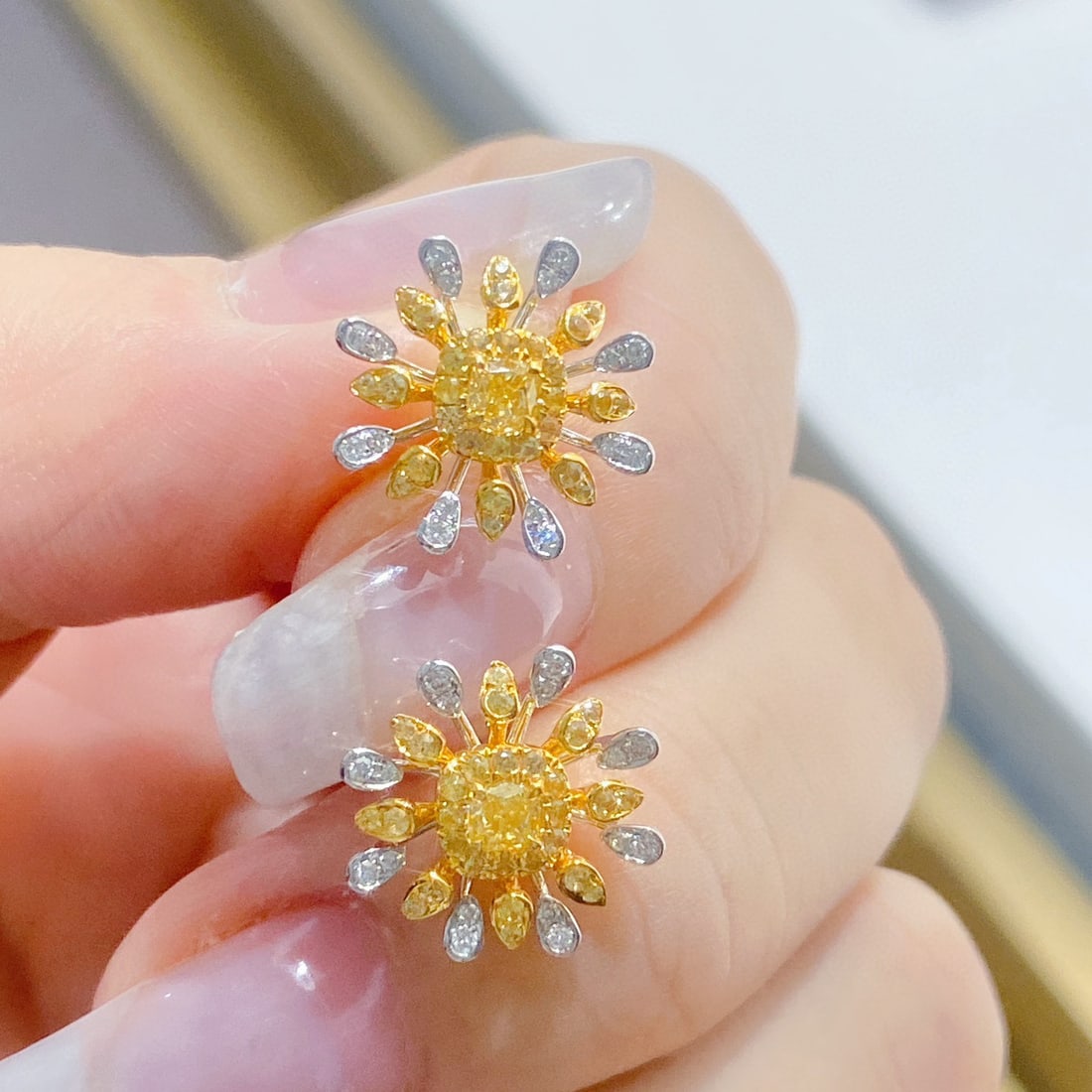 14k Gold 0.70 Ctw Natural Yellow Diamond & Diamond Earrings - 2