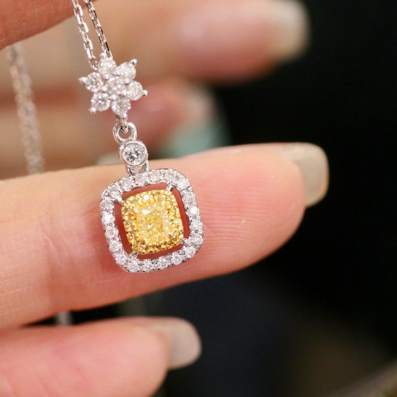 14k Gold 0.46 Ctw Natural Yellow Diamond & Diamond Necklace - 2