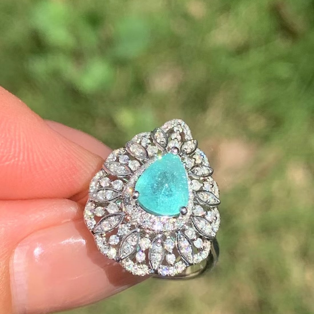 14k Gold 1.2 Ct Natural Paraiba Tourmaline & Diamond Ring - 4