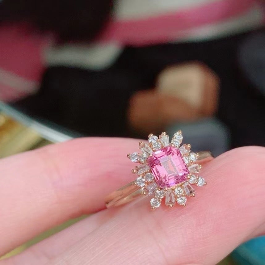 14k Gold 1.03 Ct Natural Padparadscha Sapphire & Diamond Ring - 3