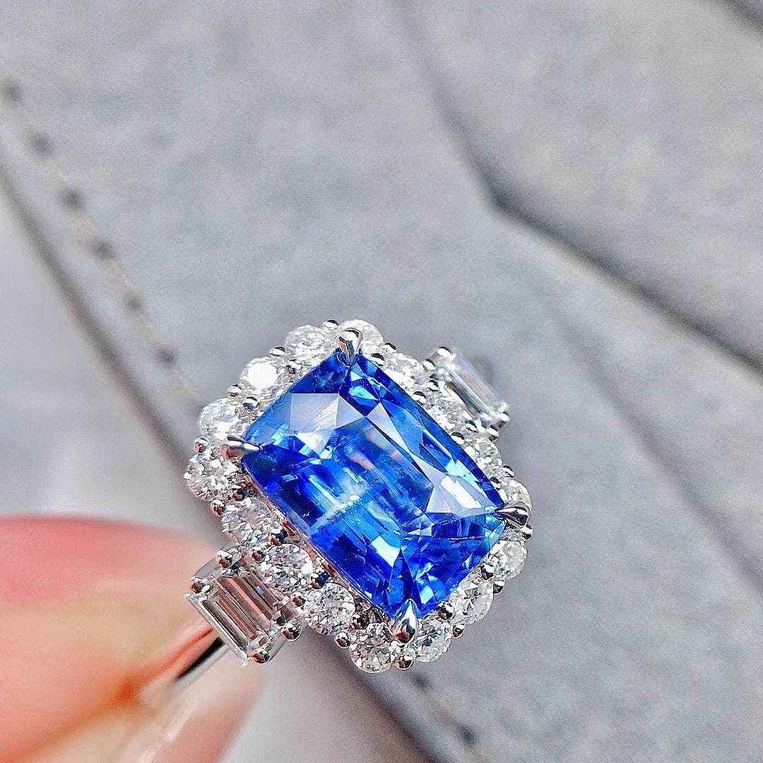 14k Gold 2.67 Ctw Natural Sapphire & Diamond Ring - 2