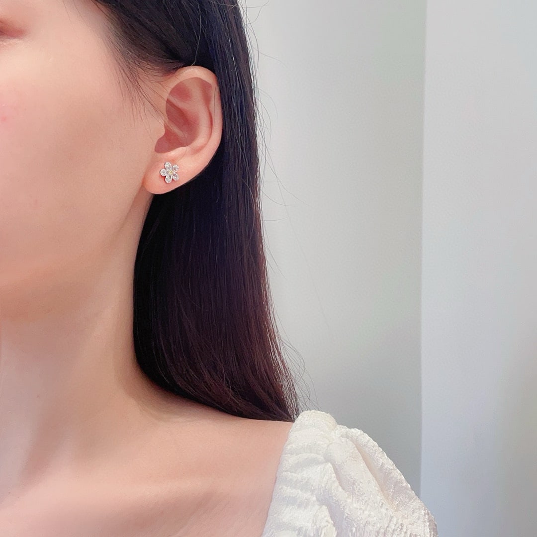 14k Gold 0.40 Ctw Natural Yellow Diamond & Diamond & Flowers Earrings - 2