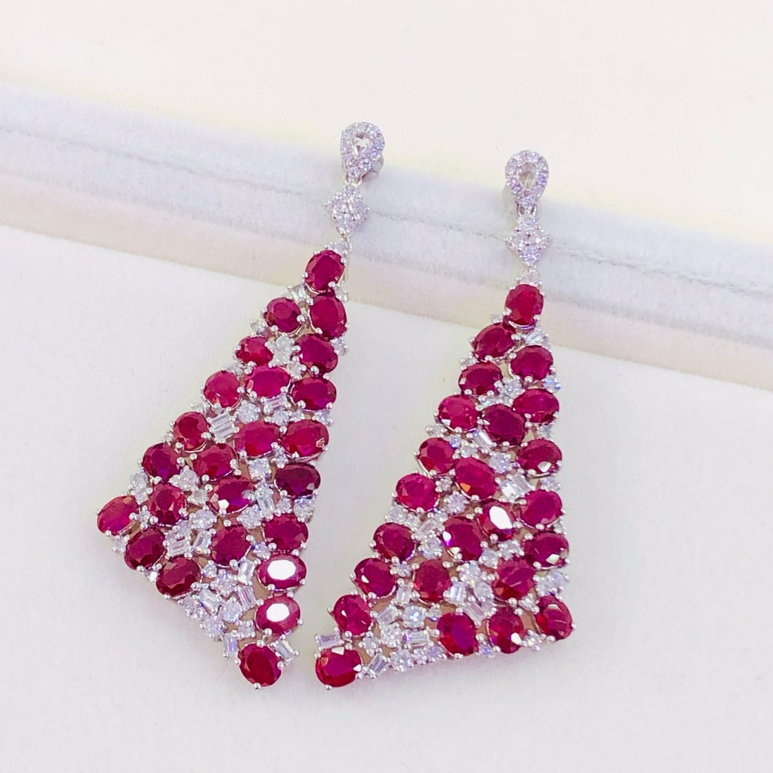 14k Gold 10.60 Ct Natural Ruby & Diamond Earrings - 2
