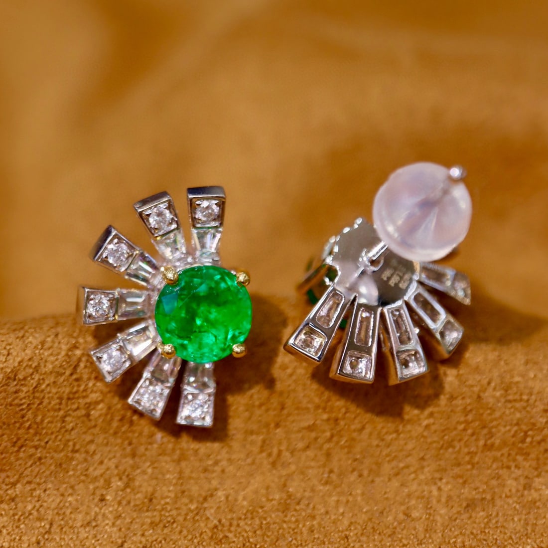 14k Gold 2.30 Ctw Vivid Green Natural Emerald & Diamond Earrings - 4