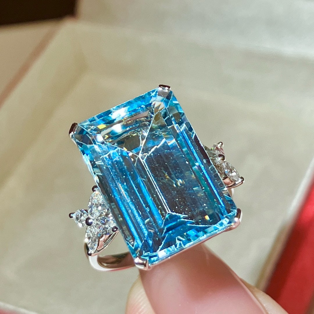 14k Gold 11.76 Ctw Natural Aquamarine & Diamond Ring - 8