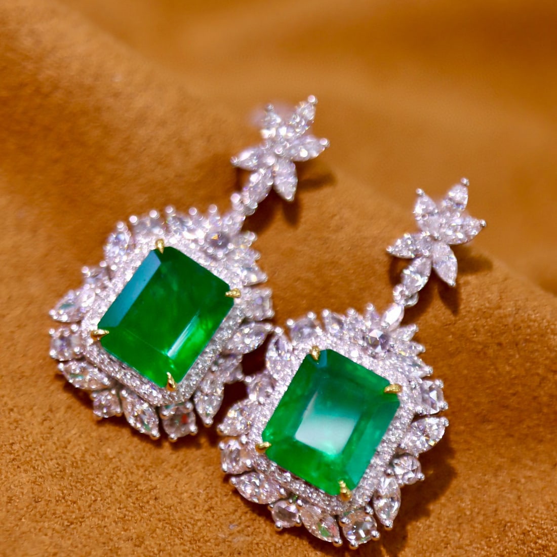 14k Gold 7.62 Ctw Vivid Green Natural Emerald & Diamond Earrings - 5