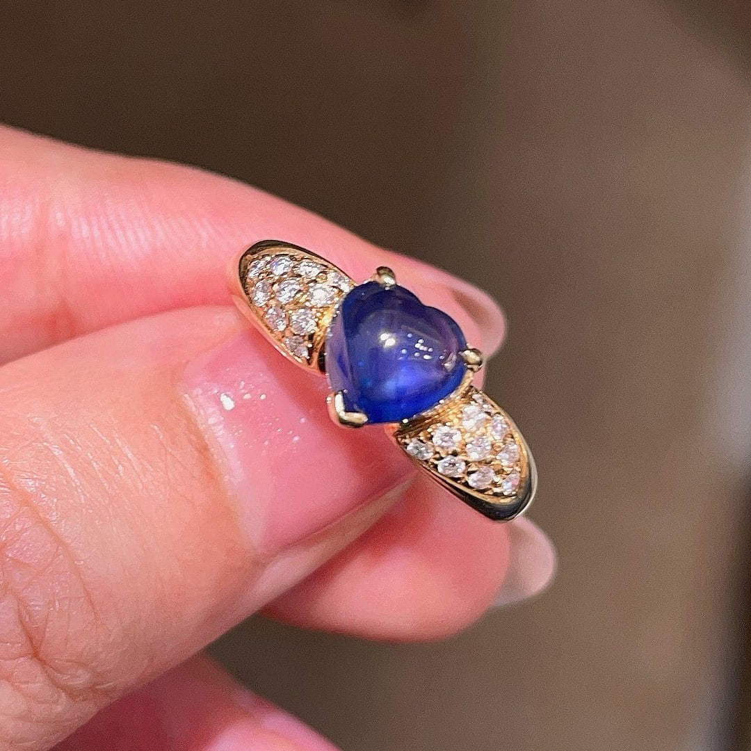 14k Gold 2.07 Ctw Natural Sapphire & Diamond Ring: Ref:230941220 // gold content:14k gold // ring size:7. 25us // // main gemstone:sapphire // shape:heart // carat weight:1. 87ct // color:blue // treatment:natural // // adjacent gemstone 2 : diamond /