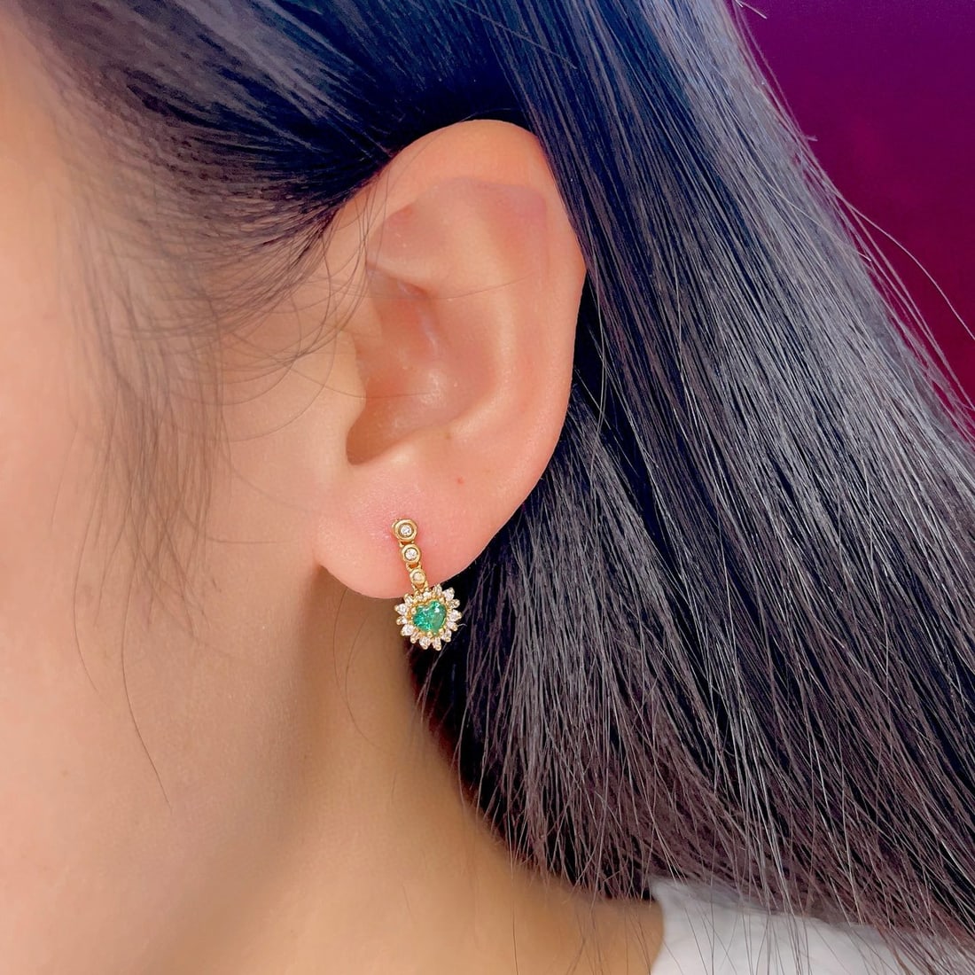 14k Gold 1.3 Ctw Natural Emerald & Diamond Earrings - 7