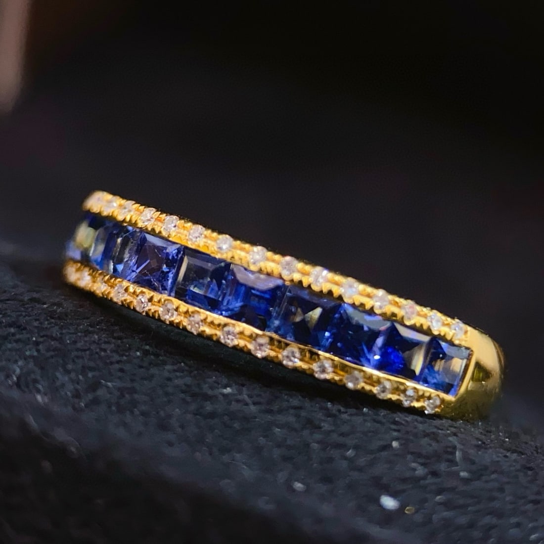 14k Gold 1 Ct Vivid Blue Natural Sapphire & Diamond Ring - 3