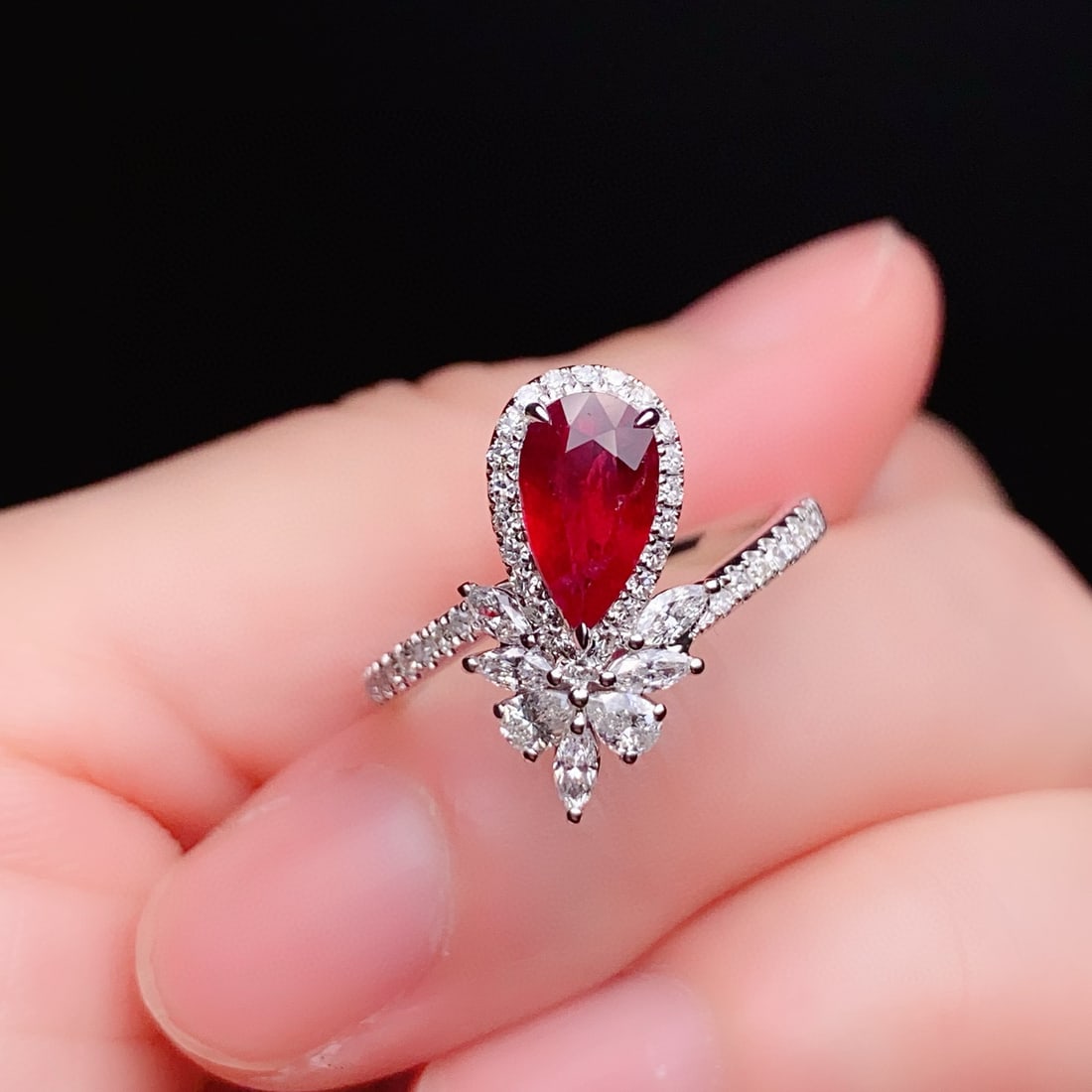 14k Gold 1.58 Ctw Vivid Red Natural Ruby & Diamond Ring - 3