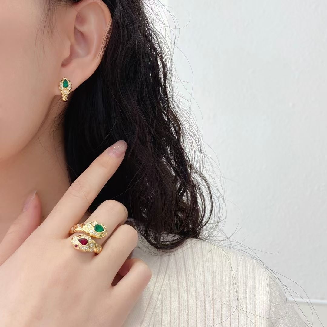 14k Gold 0.54 Ctw Vivid Green Natural Emerald & Diamond Earrings - 4