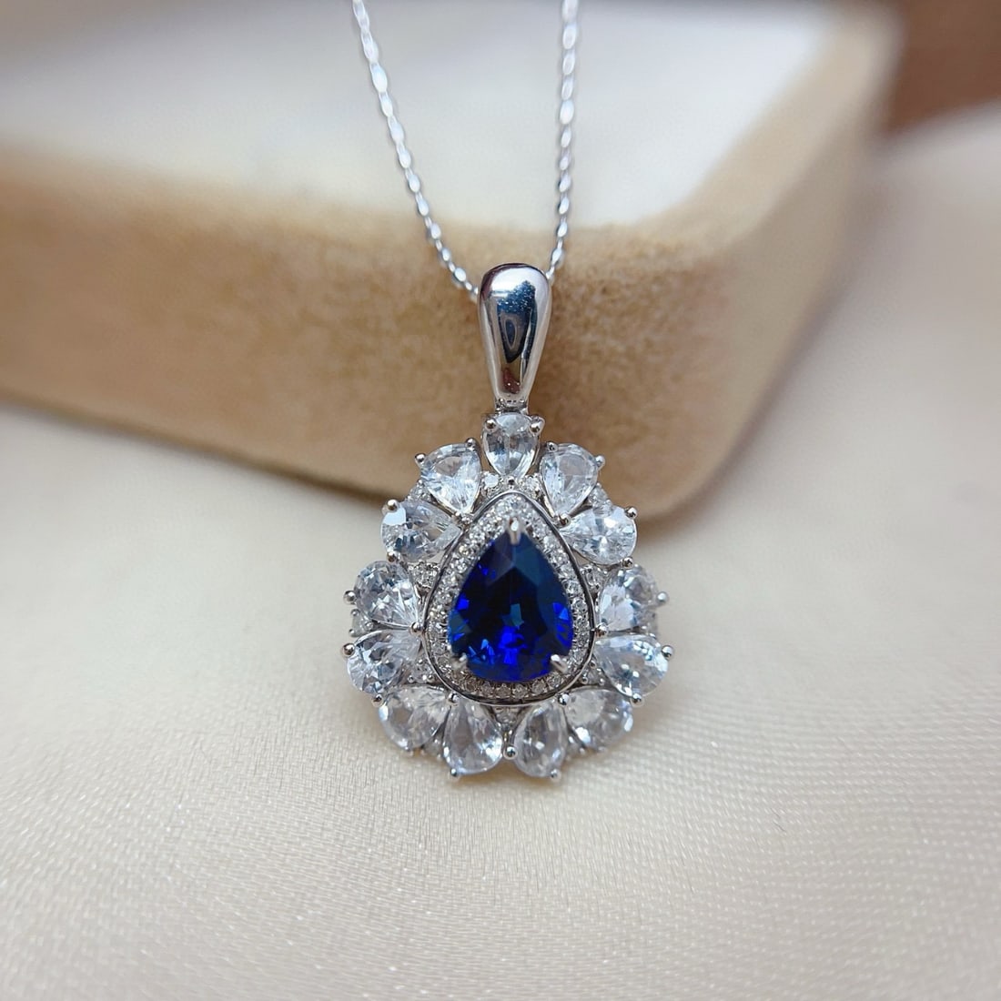 14k Gold 1.15 Ct Natural Sapphire & Diamond & Sapphire Pendant( Without Chain ) - 4