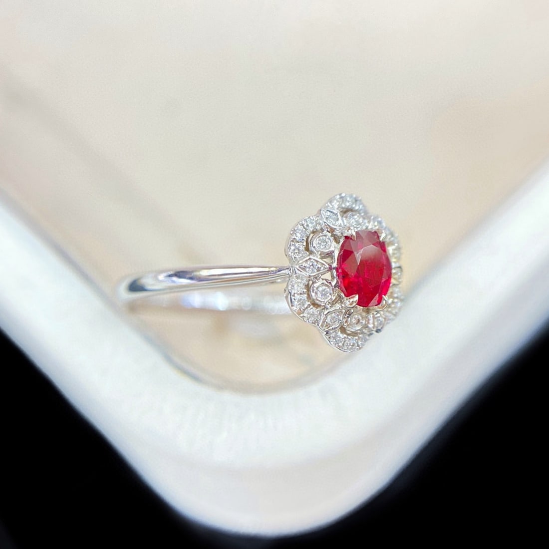 14k Gold 0.38 Ctw Vivid Red Natural Ruby & Diamond Ring - 2