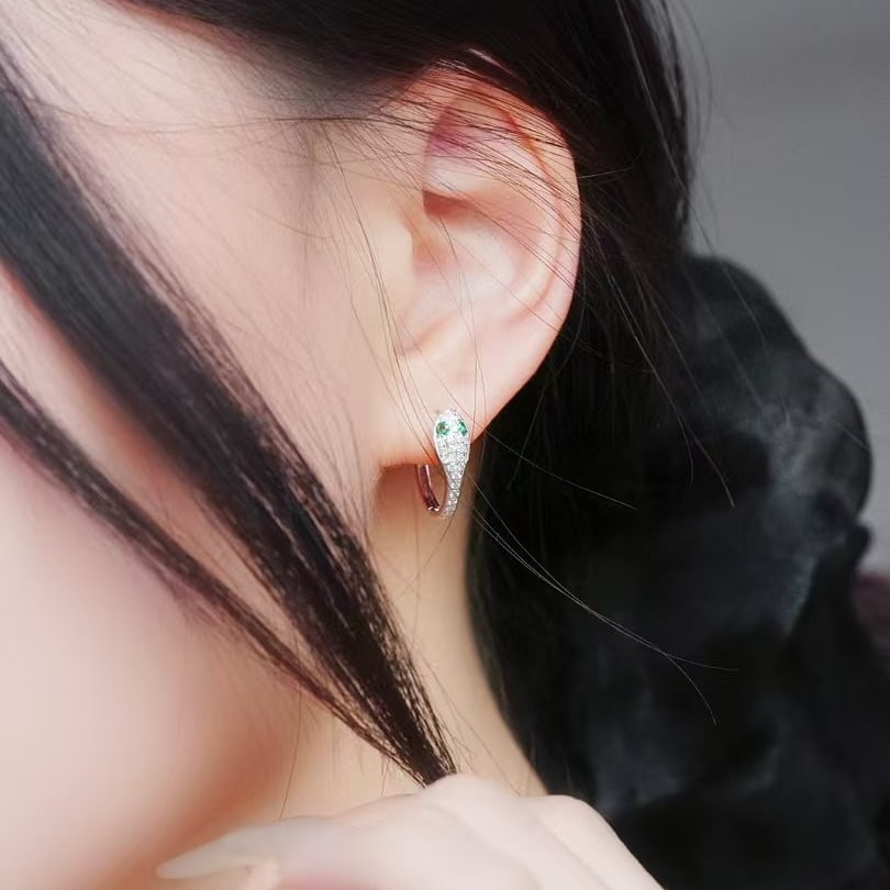 14k Gold 0.44 Ctw Natural Emerald & Diamond Earrings - 4