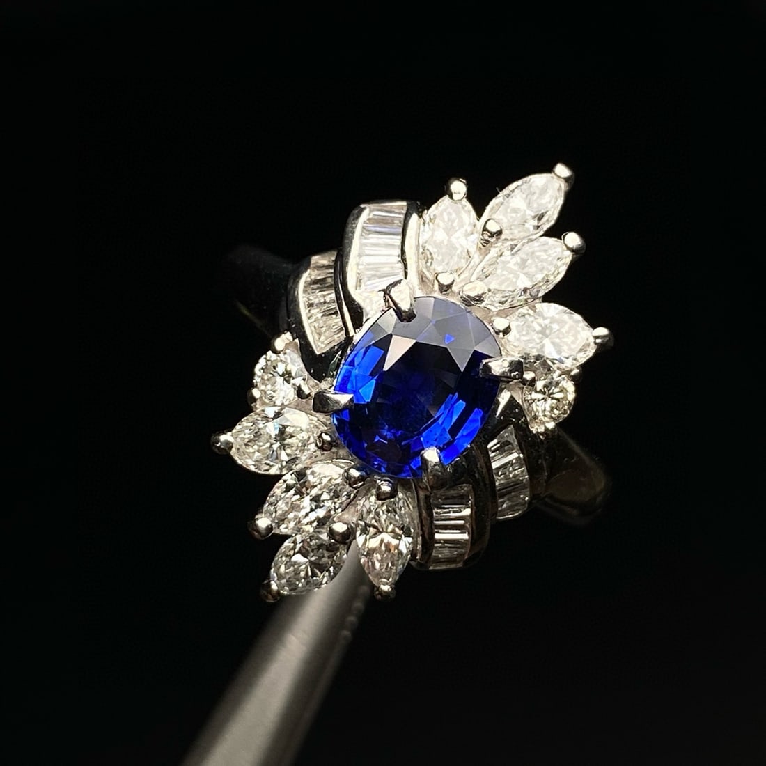 14k Gold 2.22 Ctw Vivid Blue Natural Sapphire & Diamond Ring: Ref:230942267 // gold content:14k gold // ring size:7. 25us // // main gemstone:sapphire // shape:oval // carat weight:1. 13ct // color:vivid blue // treatment:natural // // adjacent gemstone 2 : diam