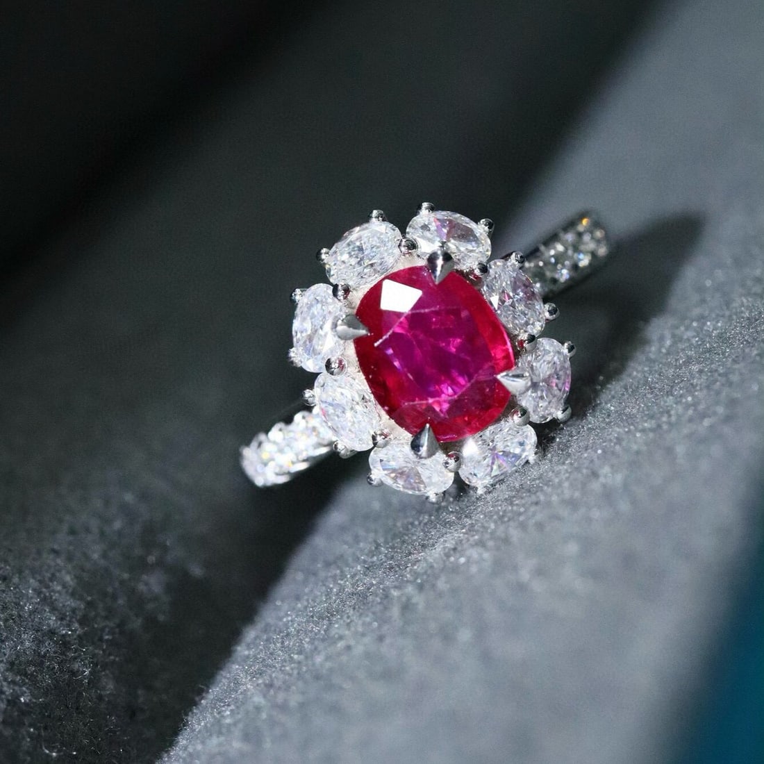 14k Gold 1.21 Ctw Natural Ruby & Diamond Ring: Ref:230942340 // gold content:14k gold // ring size:7. 25us // // main gemstone:ruby // shape:oval // carat weight:1. 09ct // color:red // treatment:natural // // adjacent gemstone 2 : diamond // shap