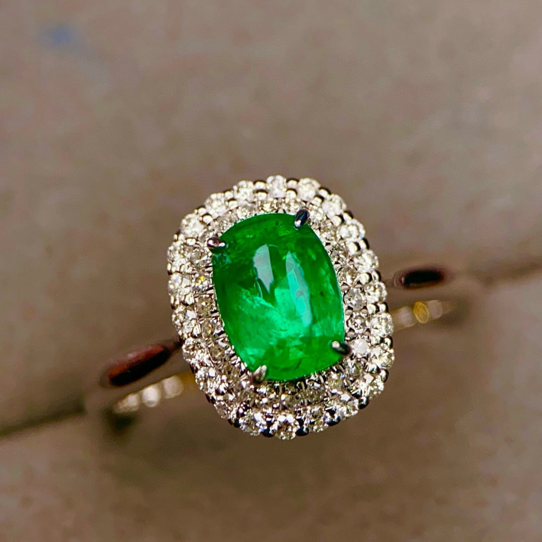 14k Gold 1.64 Ctw Vivid Green Natural Emerald & Diamond Ring - 2