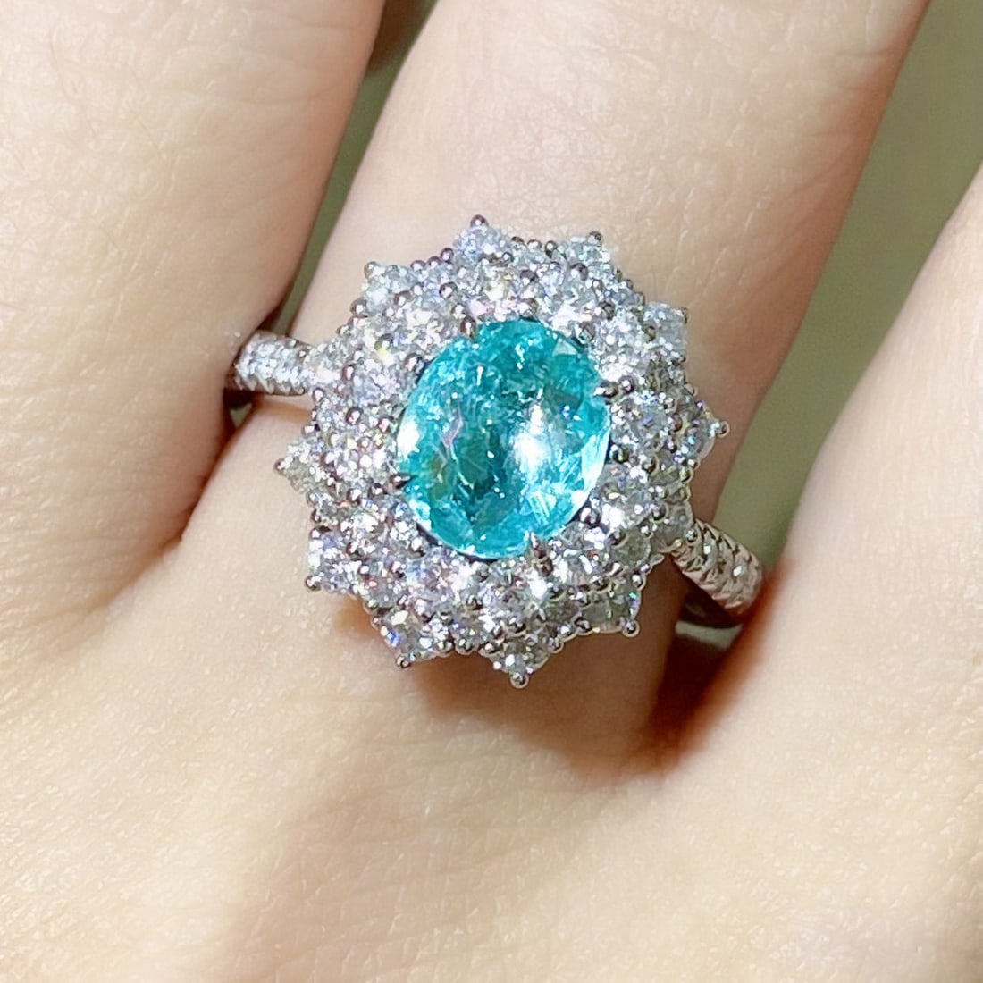 14k Gold 2.07 Ctw Natural Paraiba Tourmaline & Diamond Ring - 4