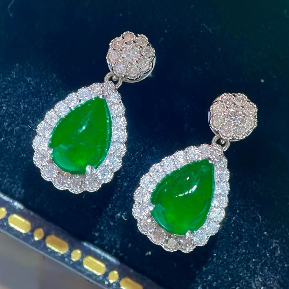 14k Gold 3.38 Ctw Vivid Green Natural Emerald & Diamond Earrings - 3