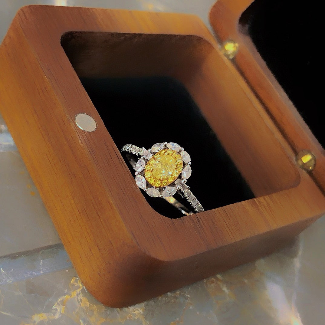 14k Gold 0.28 Ct Natural Yellow Diamond & Diamond Ring - 2