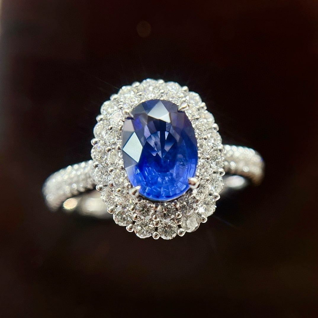 14k Gold 2.33 Ctw Vivid Blue Natural Sapphire & Diamond Ring - 3