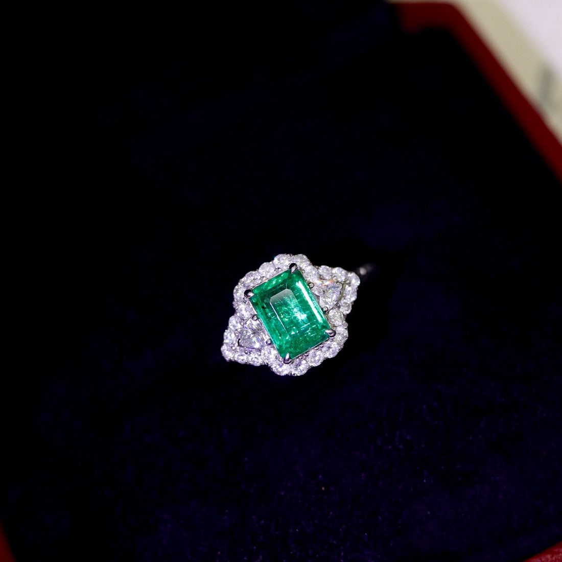 14k Gold 1.79 Ctw Vivid Green Natural Emerald & Diamond Ring - 7