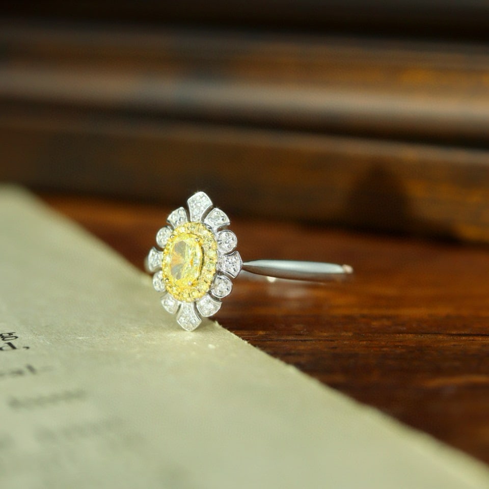 14k Gold 0.33 Ctw Natural Yellow Diamond & Diamond Ring - 3