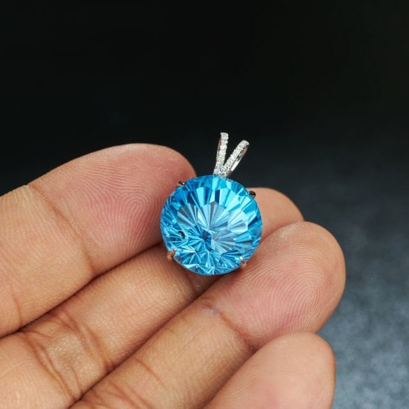 14k Gold 14.95 Ct Natural Topaz & Diamond Pendant( Without Chain ) - 3