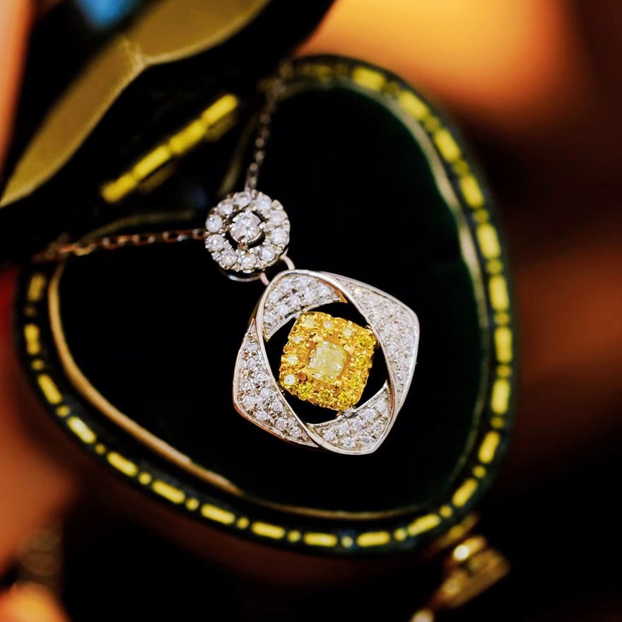 14k Gold 0.40 Ct Natural Color Diamond Necklace: Ref:230939083 // gold content:14k gold // main gemstone:diamond // shape:multiply // carat weight:0. 40ct // clarity grade:vs-si // color:color // treatment:natural // Condition: NewLow Estimate: