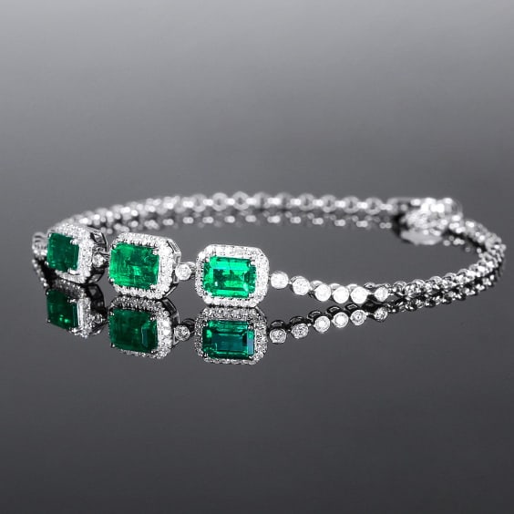 14k Gold 2.14 Ctw Vivid Green Natural Emerald & Diamond Bracelet - 3