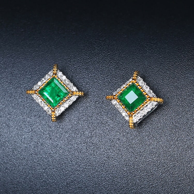 14k Gold 0.7 Ctw Vivid Green Natural Emerald & Diamond Earrings - 3