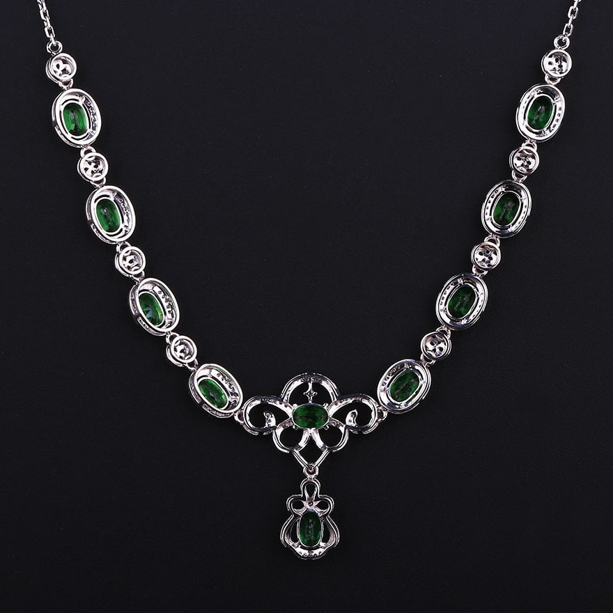 14k Gold 6.47 Ctw Vivid Green Natural Tsavorite & Diamond Necklace - 3