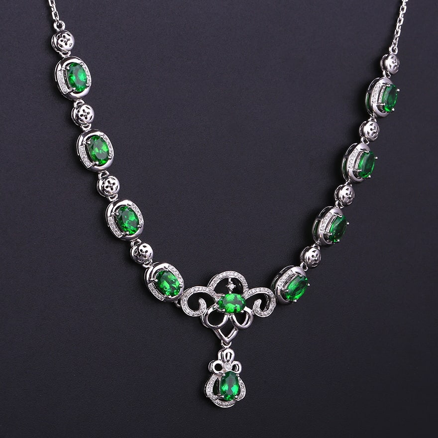 14k Gold 6.47 Ctw Vivid Green Natural Tsavorite & Diamond Necklace - 4
